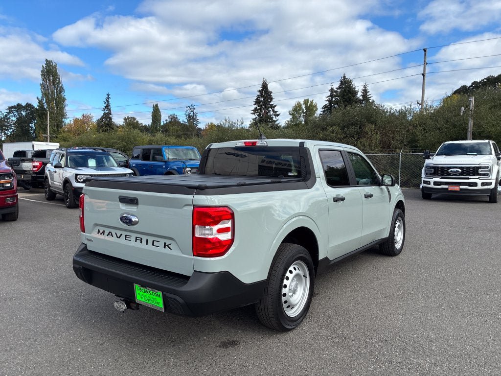 Used 2022 Ford Maverick XL FWD image 6