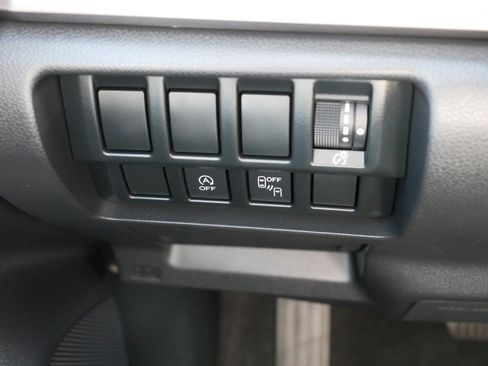 Used 2019 Subaru Forester Premium AWD/4WD image 26