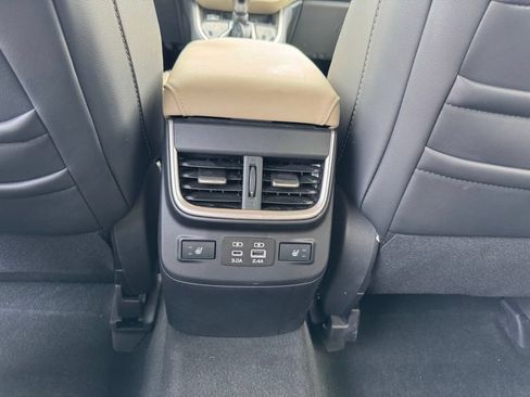 Used 2024 Subaru Outback Limited AWD/4WD image 17