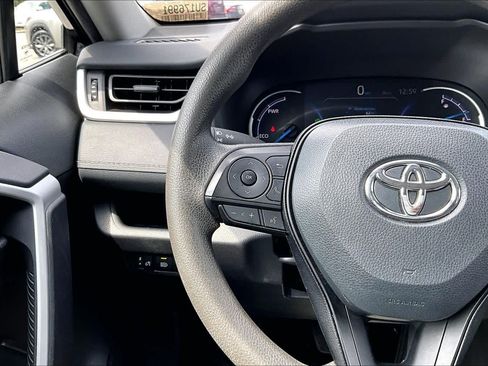 Used 2025 Toyota RAV4 XLE AWD/4WD image 23