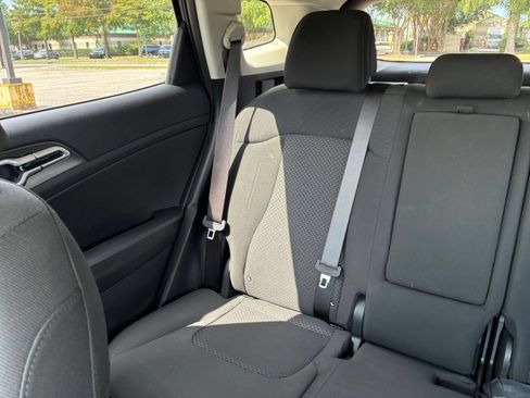 Used 2026 Kia Sportage LX FWD image 34