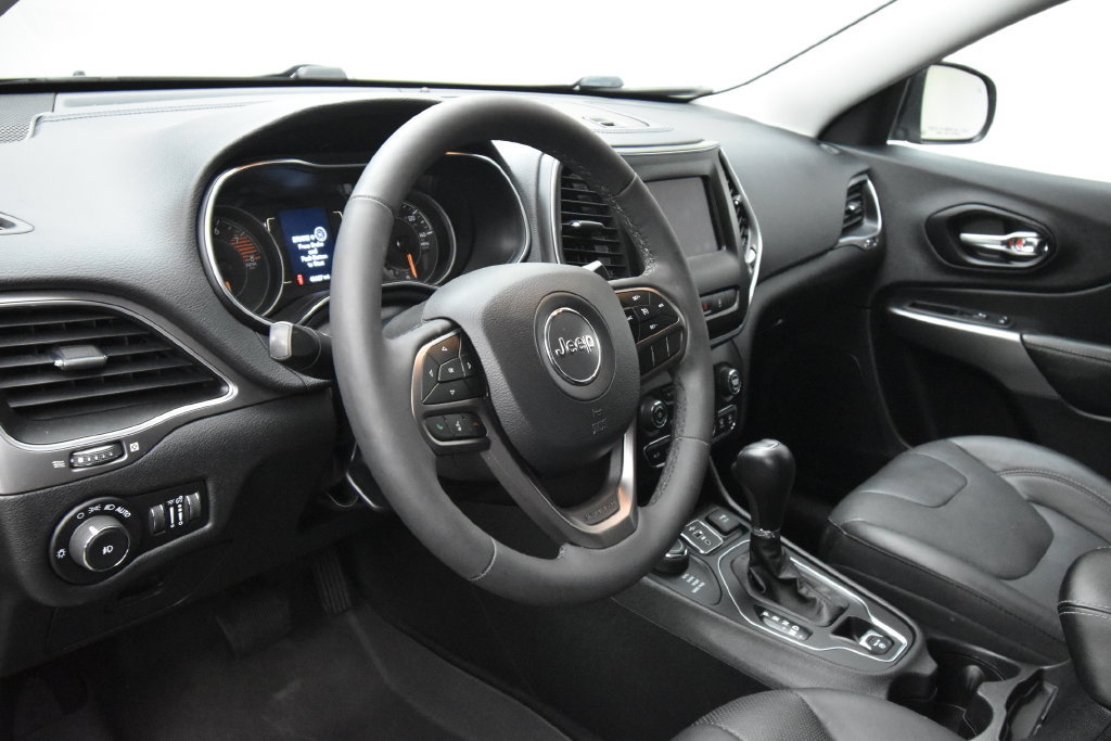 Used 2021 Jeep Cherokee Latitude Lux AWD/4WD image 12
