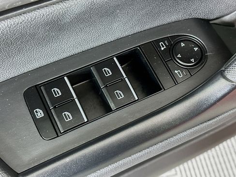 Used 2025 MAZDA CX-50 AWD 2.5 S w/ Premium Package image 15