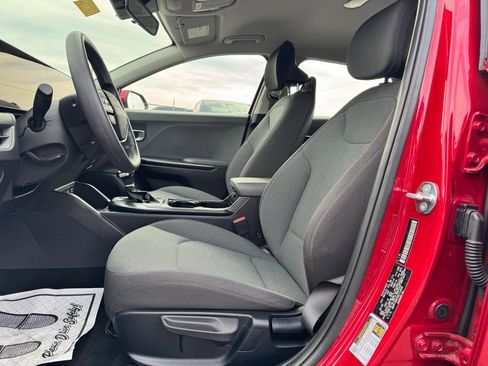 Used 2025 Kia K4 LXS image 19