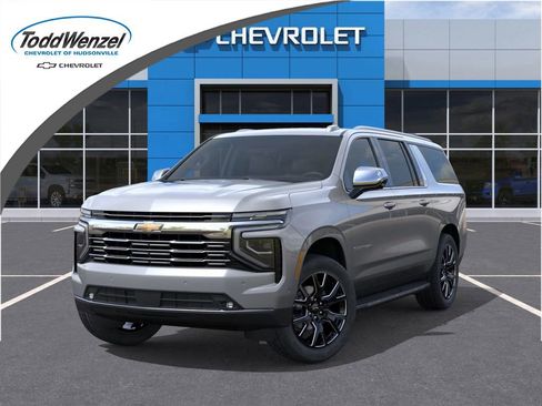New 2025 Chevrolet Suburban Premier image 6