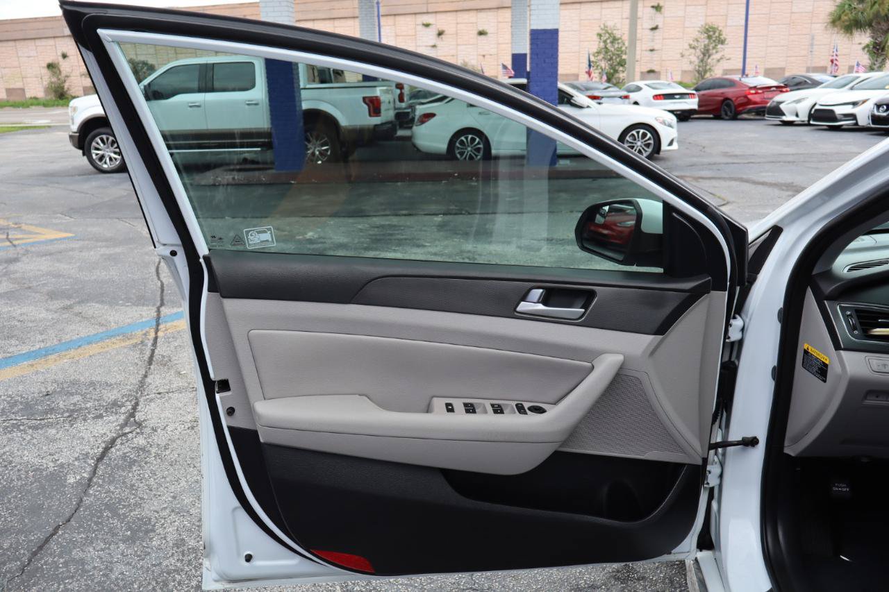 Used 2016 Hyundai Sonata Sport FWD image 10