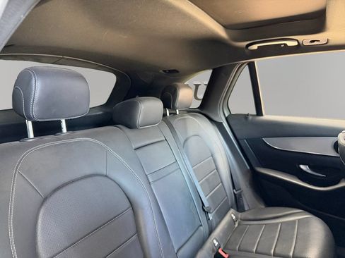 Used 2019 Mercedes-Benz GLC 300 image 25