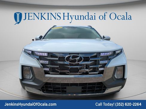 Certified 2022 Hyundai Santa Cruz Limited w/ Cargo Package AWD/4WD image 8
