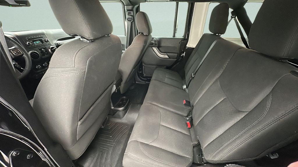 Used 2018 Jeep Wrangler Unlimited Sport S AWD/4WD image 9