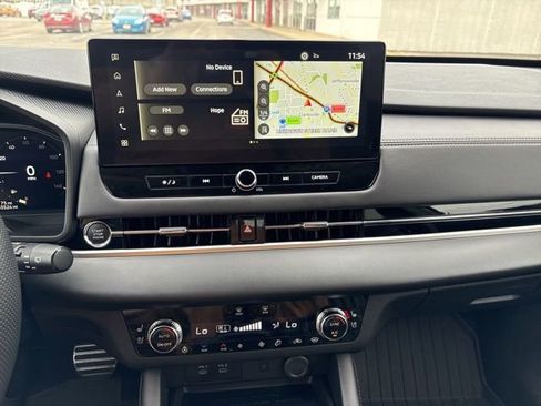 Used 2025 Mitsubishi Outlander SEL AWD/4WD image 14