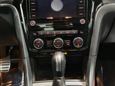 Used 2021 Volkswagen Passat 2.0T R-Line image 15