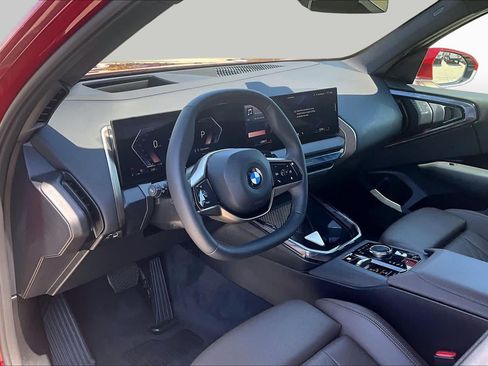 Used 2025 BMW X3 xDrive30i AWD/4WD image 16