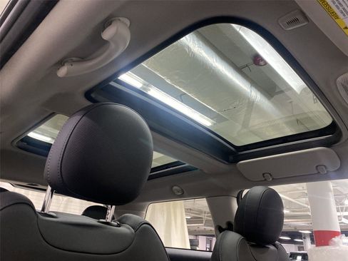 Certified 2023 MINI Cooper S w/ Premium Package image 20