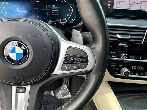 Used 2022 BMW 540i xDrive w/ M Sport Package AWD/4WD image 12