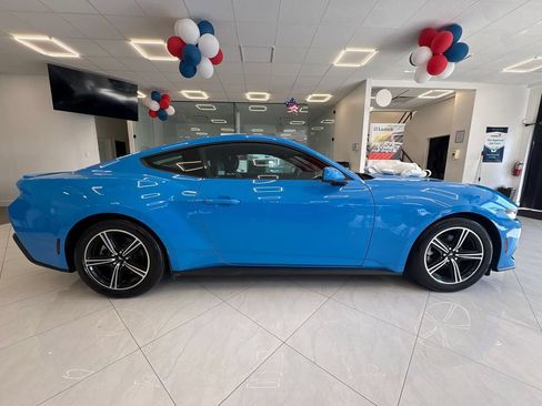 Used 2024 Ford Mustang Premium RWD image 5