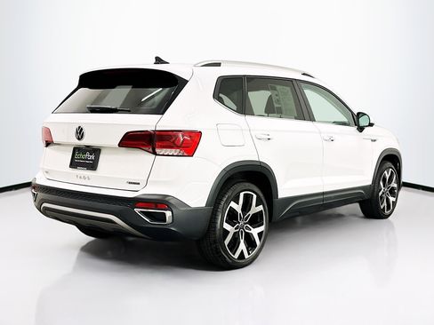 Used 2022 Volkswagen Taos SEL image 9