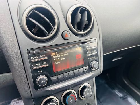 Used 2014 Nissan Rogue S w/ Convenience Package FWD image 29