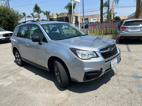 Used 2017 Subaru Forester 2.5i w/ Alloy Wheel Package image 3
