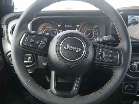 Used 2024 Jeep Wrangler Unlimited Sport AWD/4WD image 29