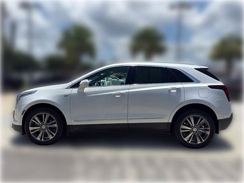 Used 2020 Cadillac XT5 Premium Luxury AWD/4WD image 4