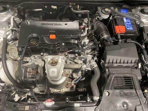 Used 2023 Honda Civic Sport image 9