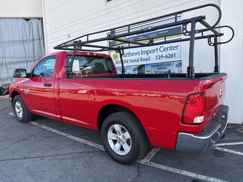 Used 2022 RAM 1500 Tradesman w/ Chrome Appearance Group RWD image 3
