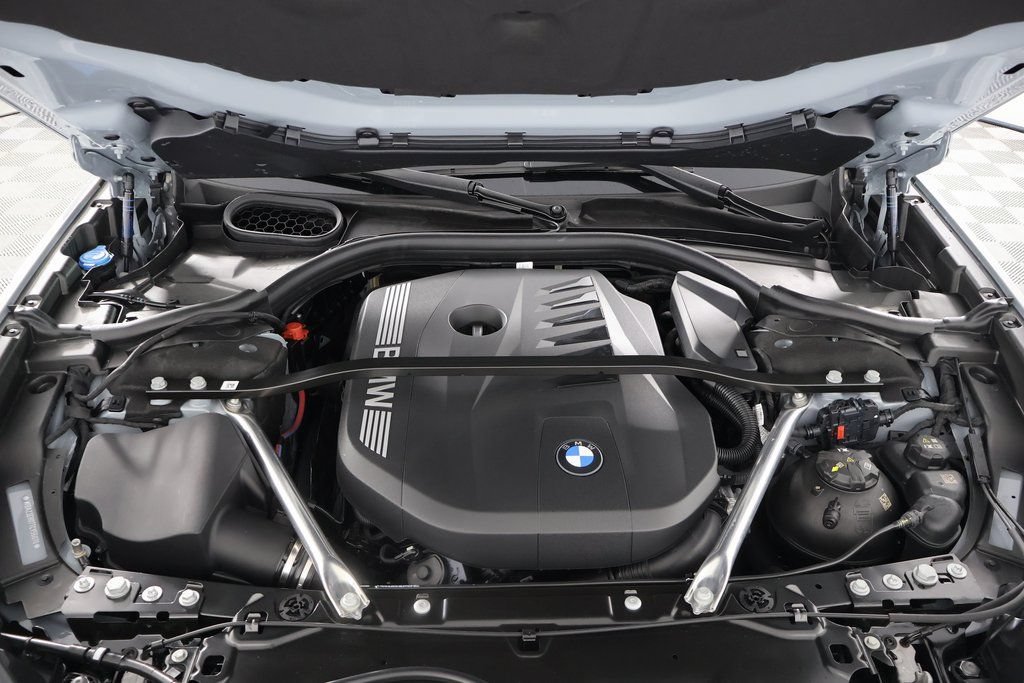 New 2026 BMW 740i w/ Premium Package RWD image 9