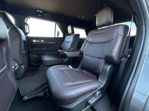 New 2026 Ford Explorer Platinum image 62