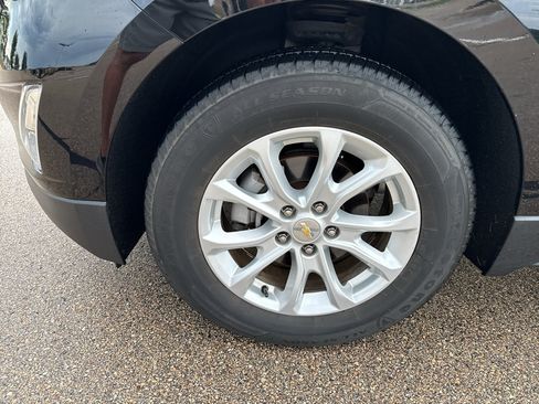 Used 2019 Chevrolet Equinox LT w/ Driver Convenience Package FWD image 8