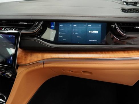 Certified 2025 Jeep Grand Cherokee Summit AWD/4WD image 50