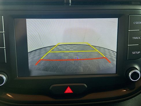 Used 2025 Kia Soul LX w/ LX Technology Package image 23