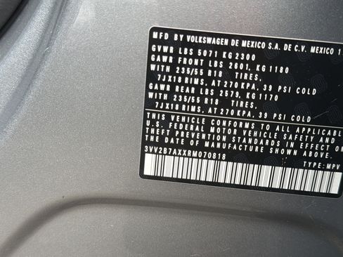 Used 2024 Volkswagen Tiguan SE AWD/4WD image 26