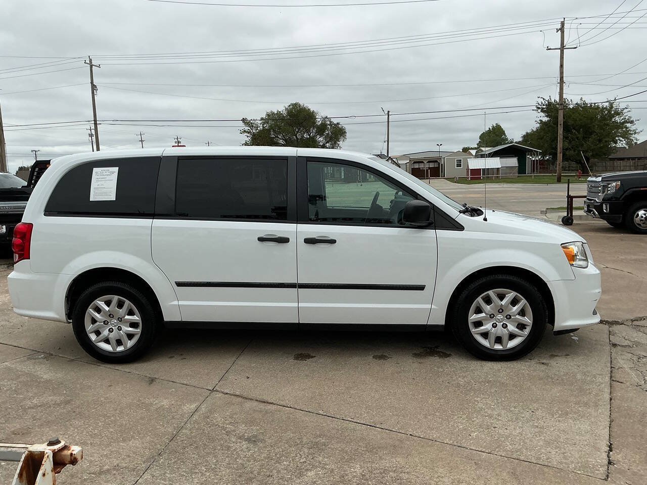 Used 2014 RAM C/V Tradesman FWD image 5
