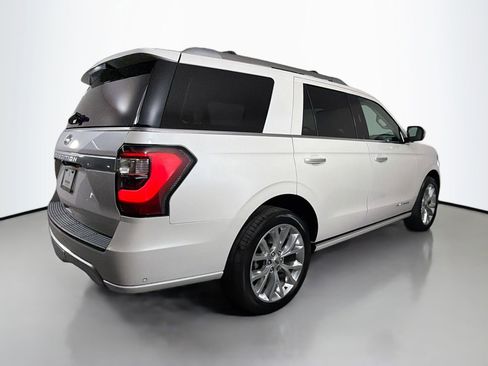 Used 2019 Ford Expedition Platinum image 6
