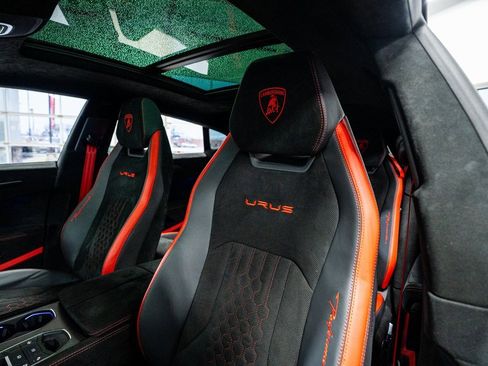 Used 2024 Lamborghini Urus Performante image 46