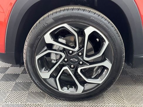 Used 2024 Chevrolet Trax RS w/ Driver Confidence Package image 14