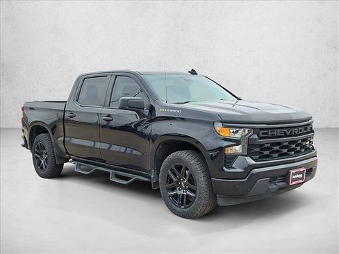 Certified 2022 Chevrolet Silverado 1500 Custom image 3