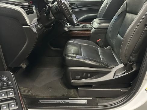 Used 2018 GMC Yukon XL SLT image 9