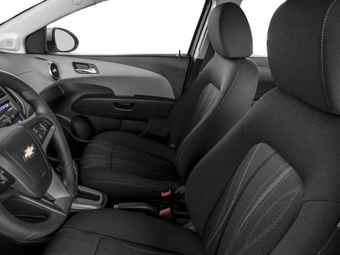 Used 2016 Chevrolet Sonic LTZ FWD image 4