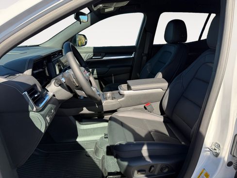 New 2026 GMC Terrain Elevation w/ Elevation Premium Package image 10