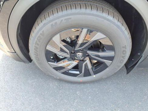 New 2026 Toyota C-HR AWD/4WD image 4