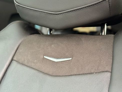 Used 2016 Cadillac Escalade Premium image 29