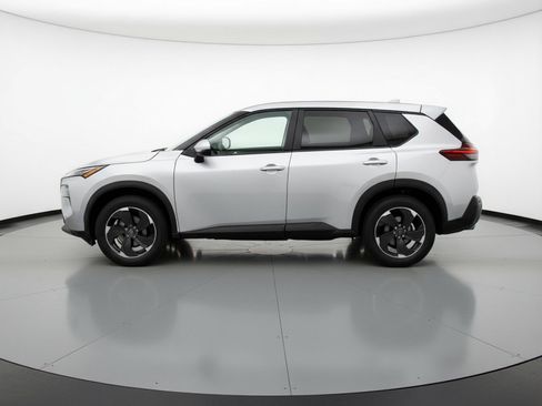 Used 2025 Nissan Rogue SV FWD image 5