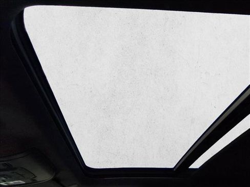 Used 2023 Chevrolet Tahoe Z71 w/ Luxury Package image 15