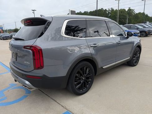 Used 2021 Kia Telluride SX w/ Towing Package FWD image 3
