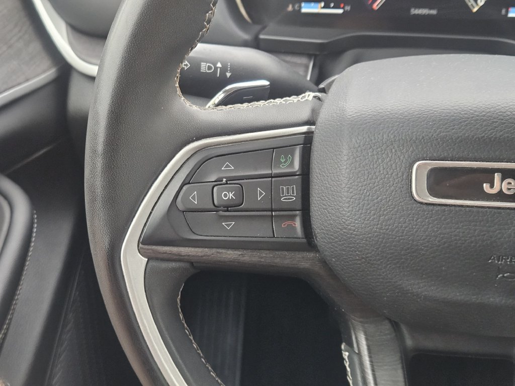 Used 2023 Jeep Grand Cherokee L Limited w/ Black Appearance Package RWD image 28
