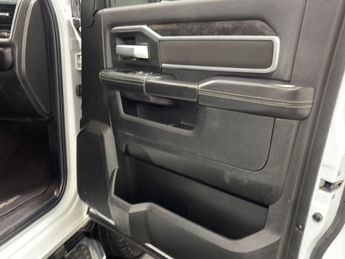 Used 2024 RAM 2500 Big Horn AWD/4WD image 19