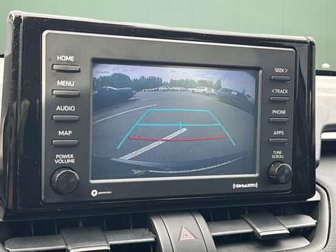 Used 2021 Toyota RAV4 XLE FWD image 17