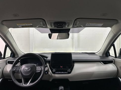 Used 2026 Toyota Corolla Cross LE FWD image 53
