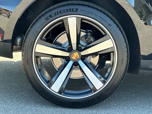 New 2026 Porsche Macan AWD/4WD image 43
